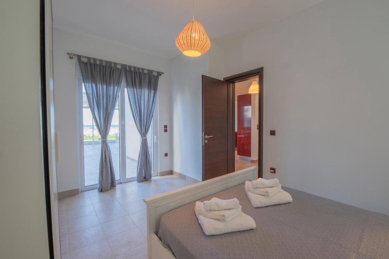 Villa Aegiali Sea View *